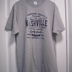 NWT Nashville Tennessee T shirt Size Medium